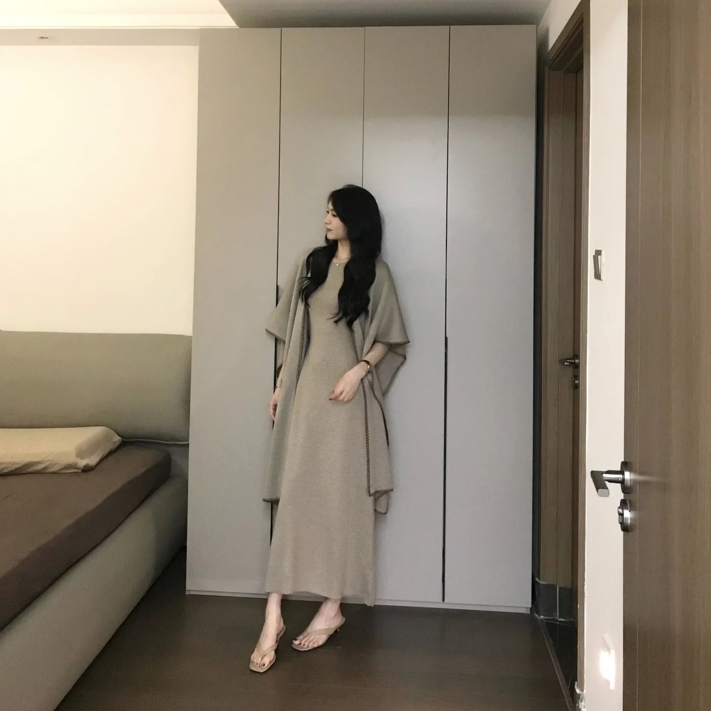 French-Style Camel Knit Dress and Shawl Two-Piece Set for Women - Image 5