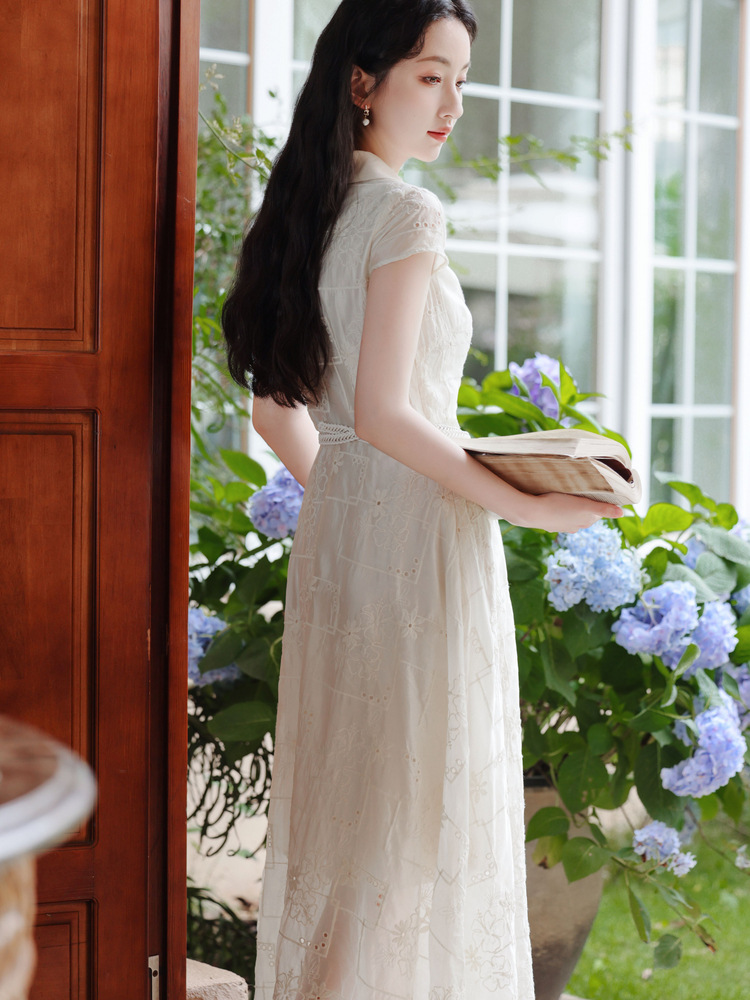 French Vintage Embroidered A-Line Summer Dress - Image 4