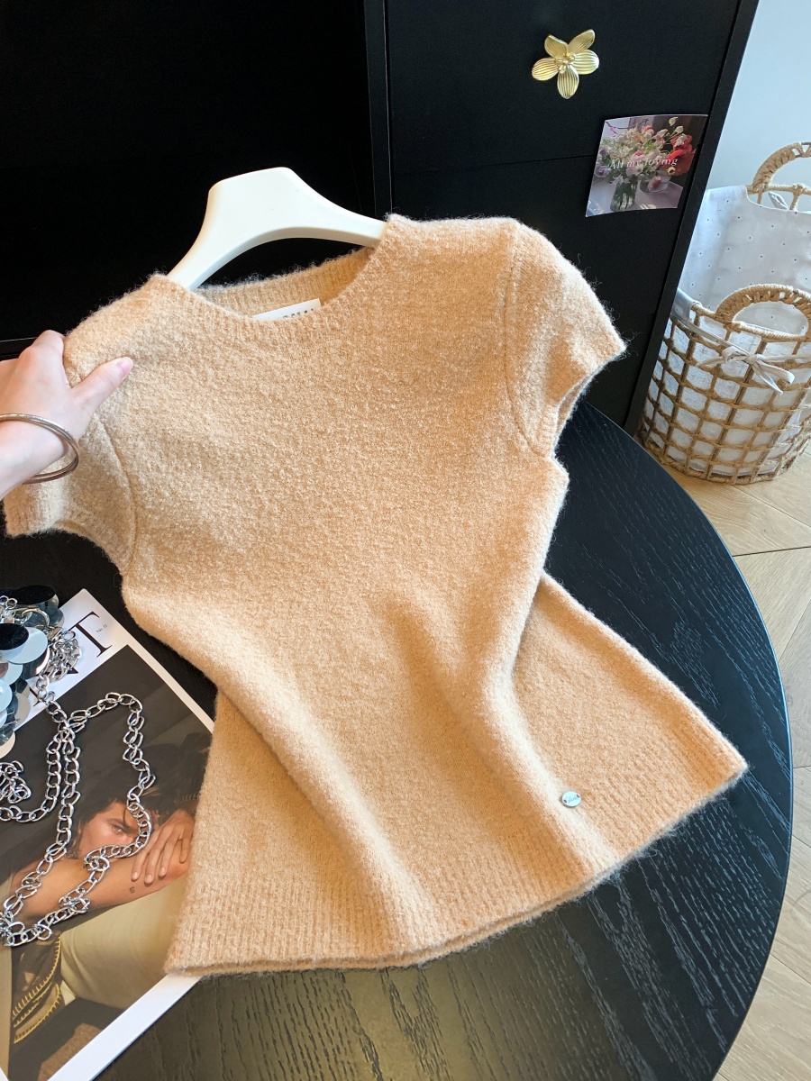 Soft Fuzzy Knit Short Sleeve Top with Round Neck and Waist Detail - Image 2