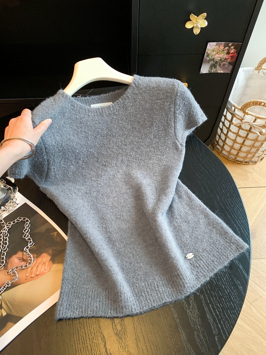 Soft Fuzzy Knit Short Sleeve Top with Round Neck and Waist Detail - Image 3