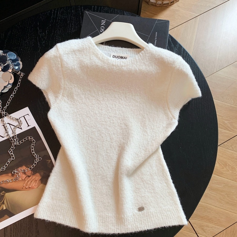 Soft Fuzzy Knit Short Sleeve Top with Round Neck and Waist Detail - Image 5